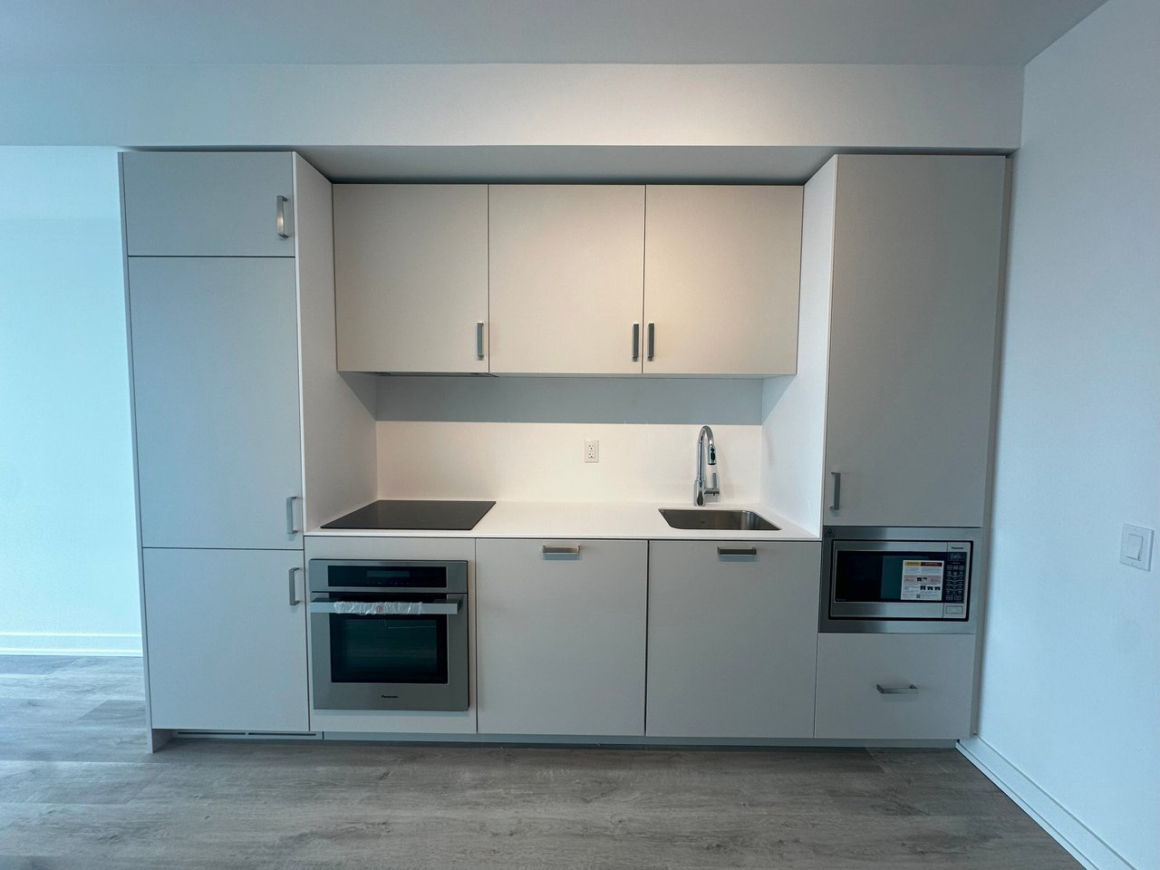 88 Queen St E #3508, Toronto