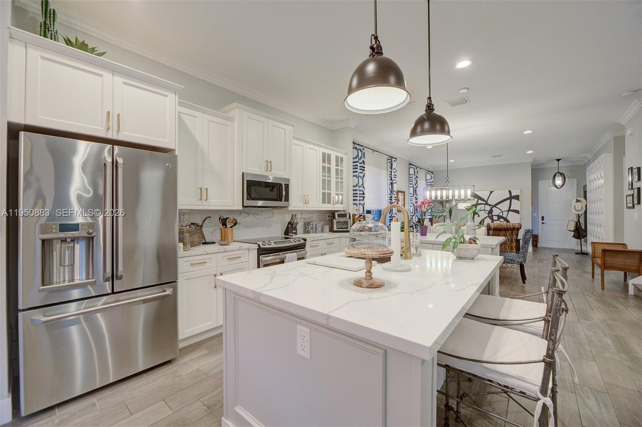 hialeah-home-for-sale-kitchen-2