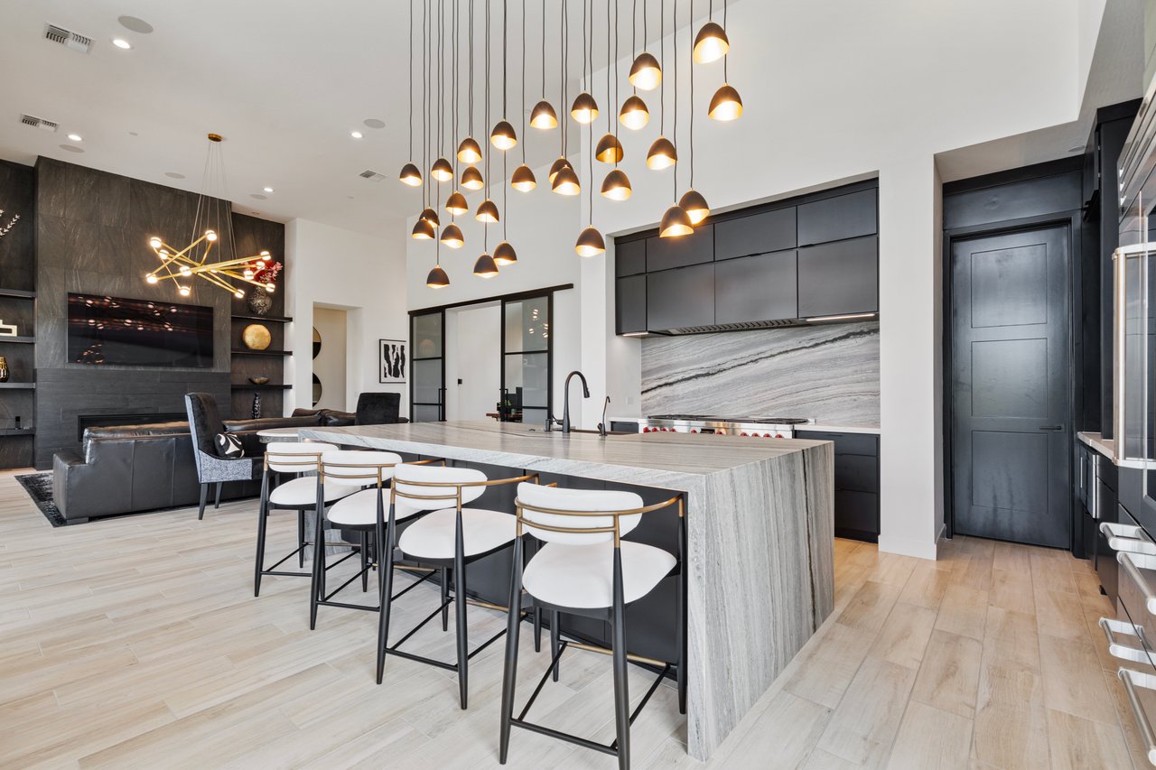 17237 E DESERT VISTA Trail