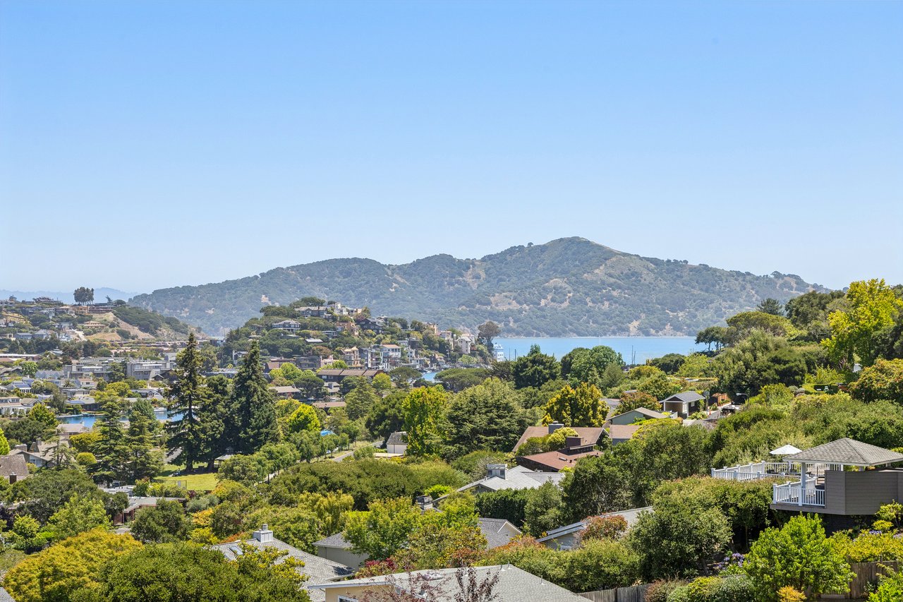 Desirable Location on Belvedere Island