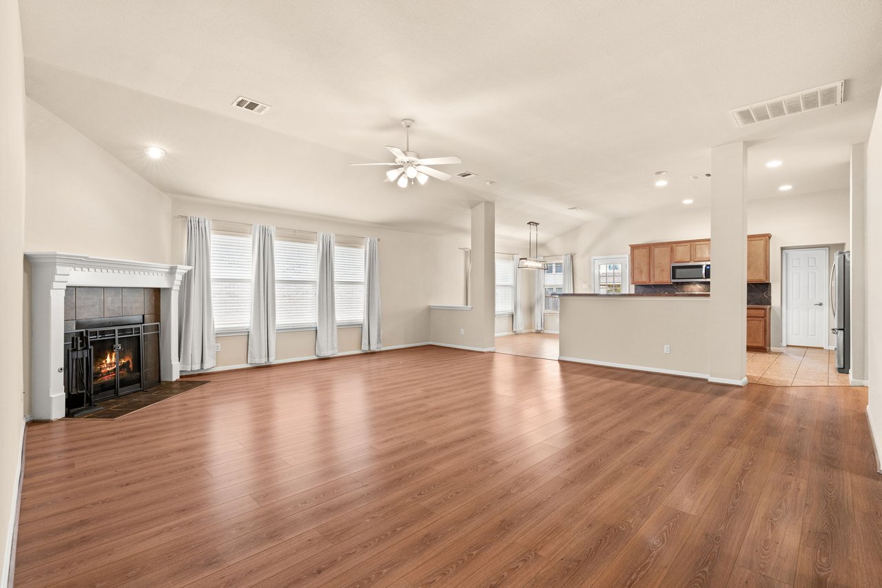 226 Fresno Springs
