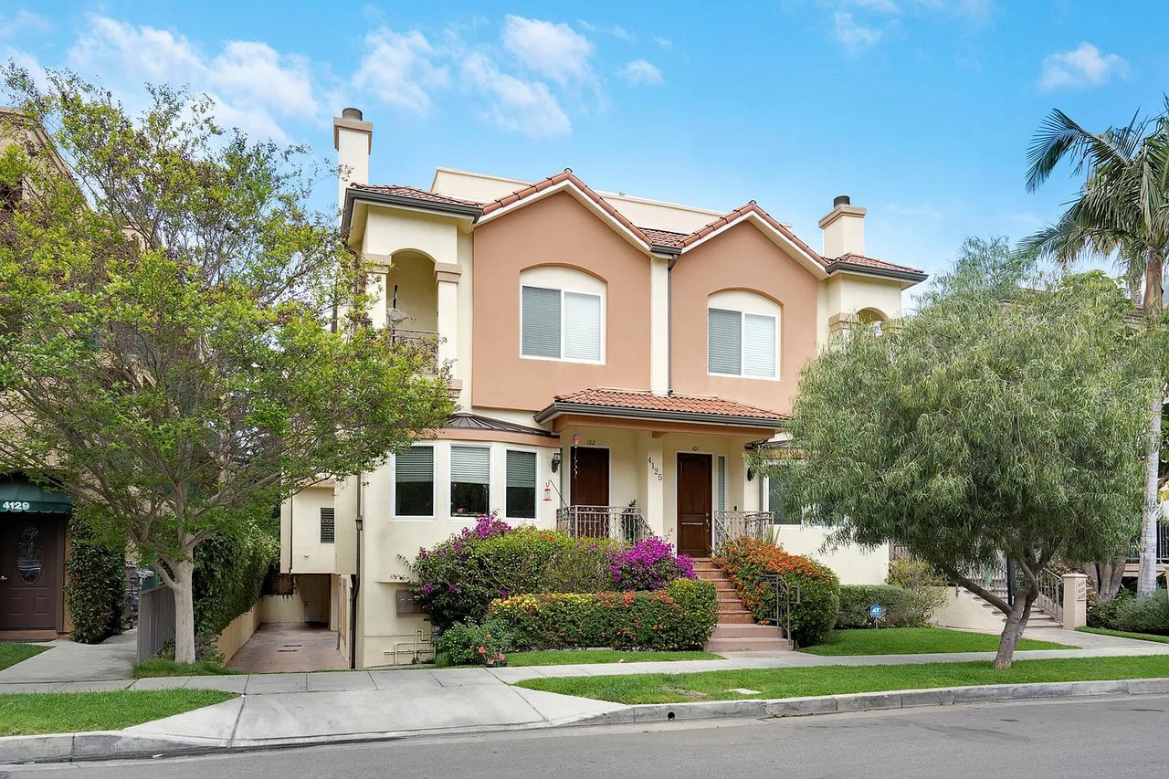 4125 W Hood Ave #104