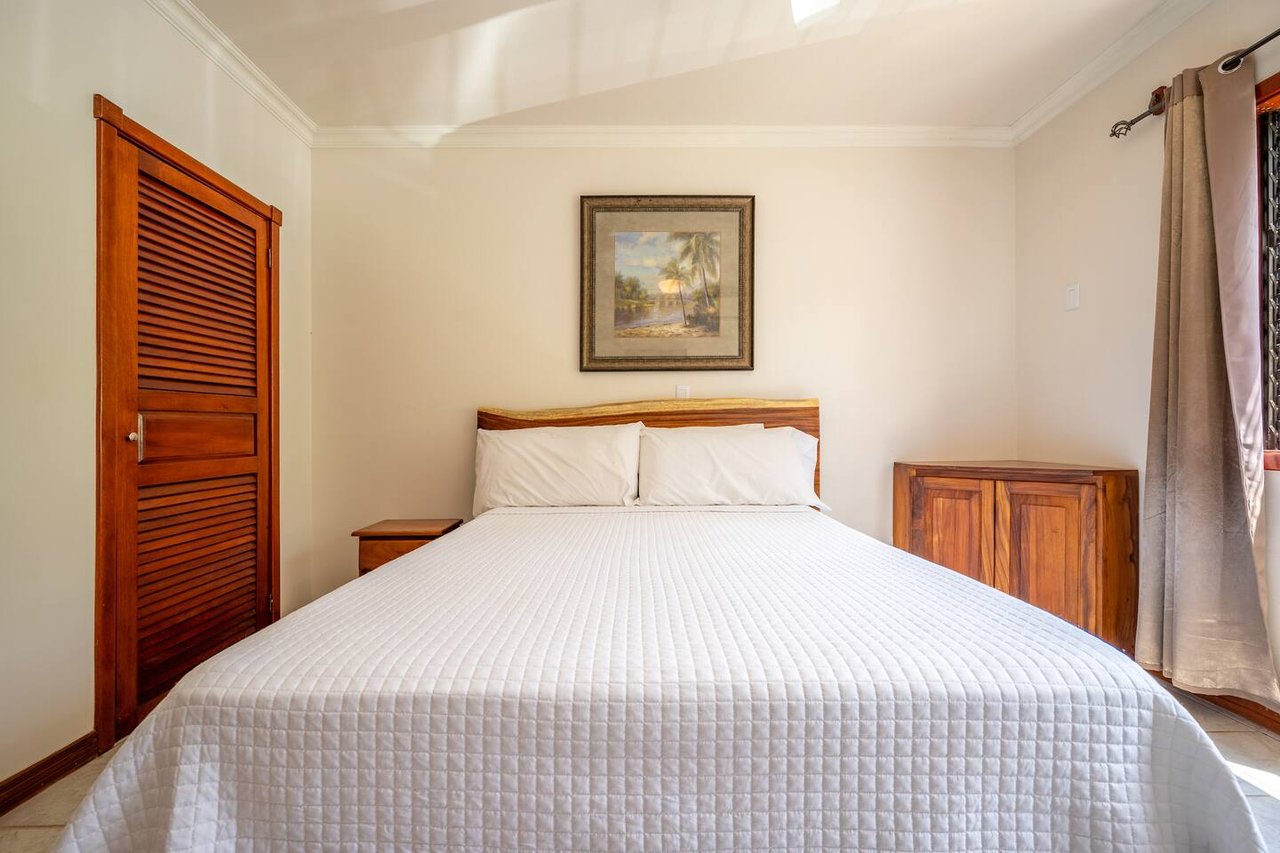 Pacific Beach Condo #7 - Beachfront Playa Potrero