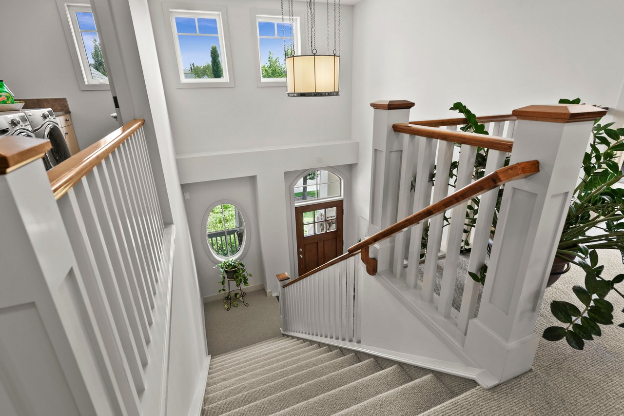 35 Tusslewood Drive NW