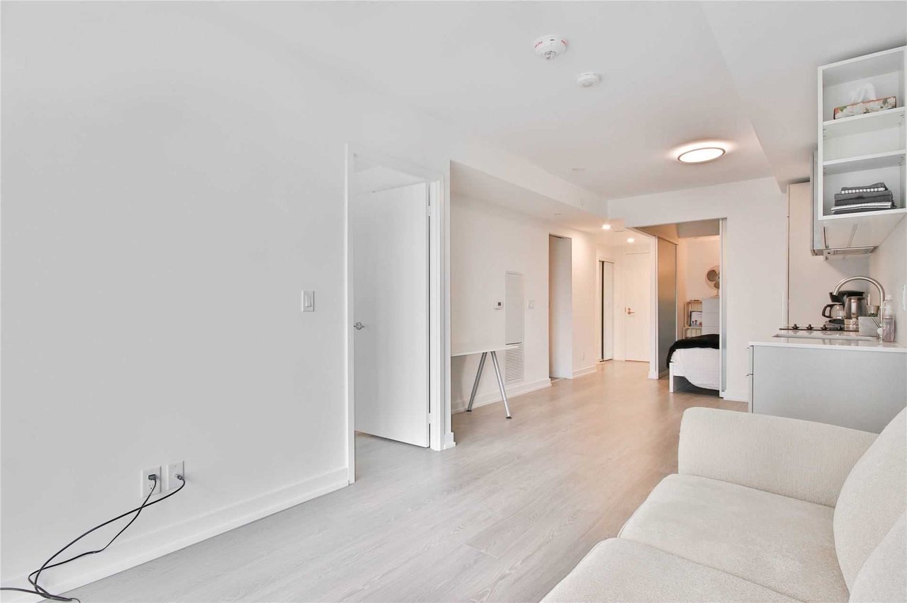 19 Western Battery Rd #502