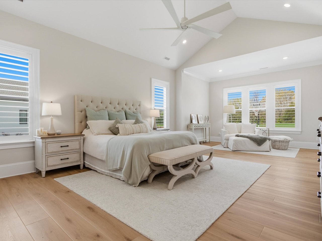 1008 Broadmoor