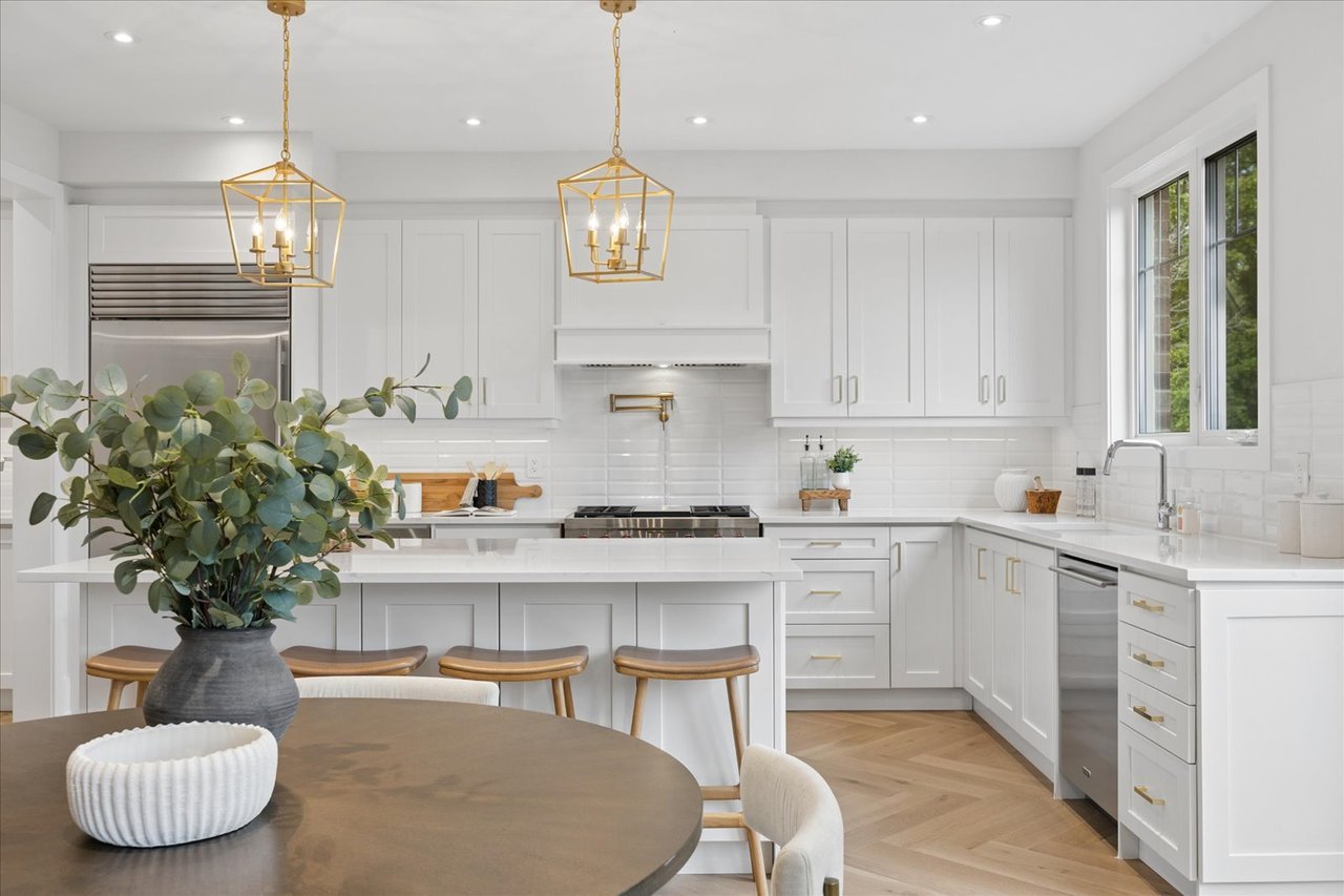 211 Busato Drive, Stouffville