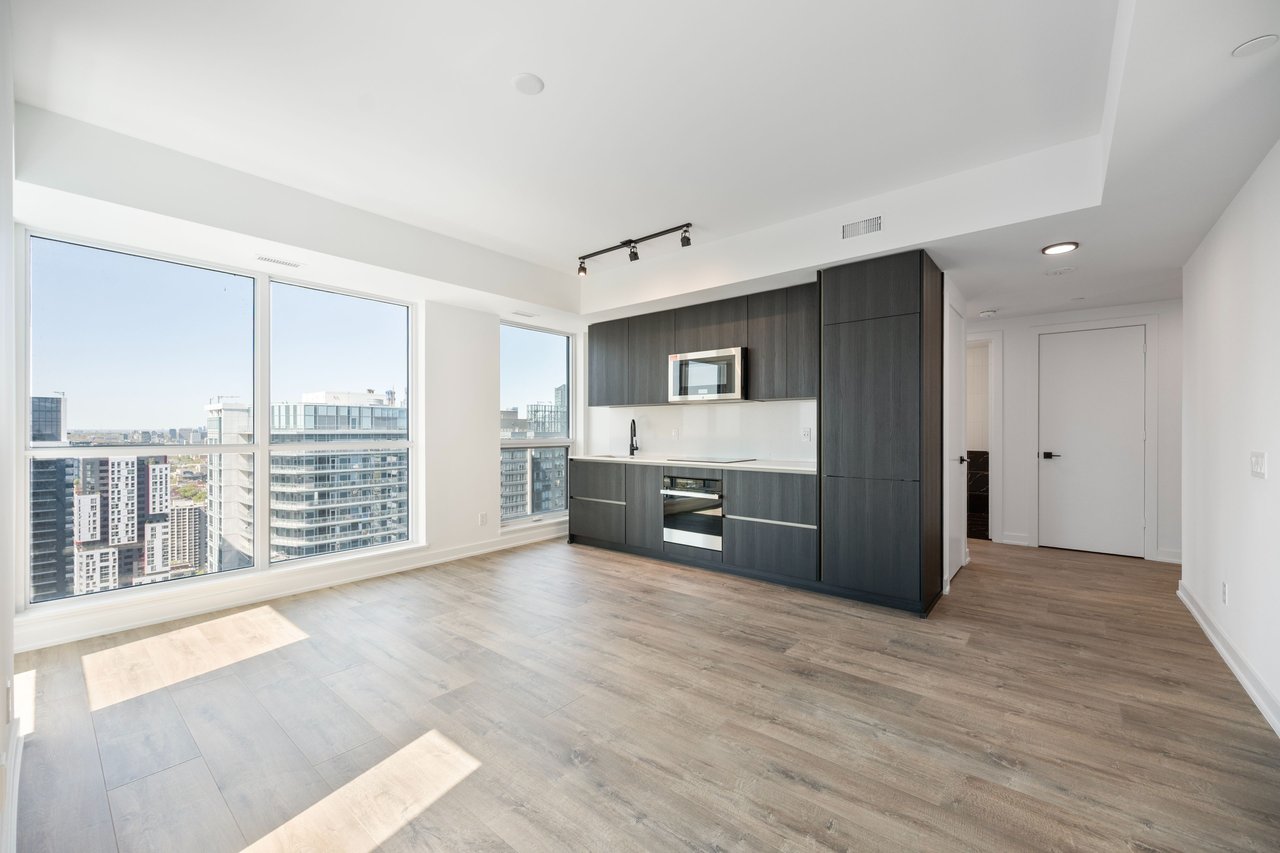 327 King Street W Unit: 4605