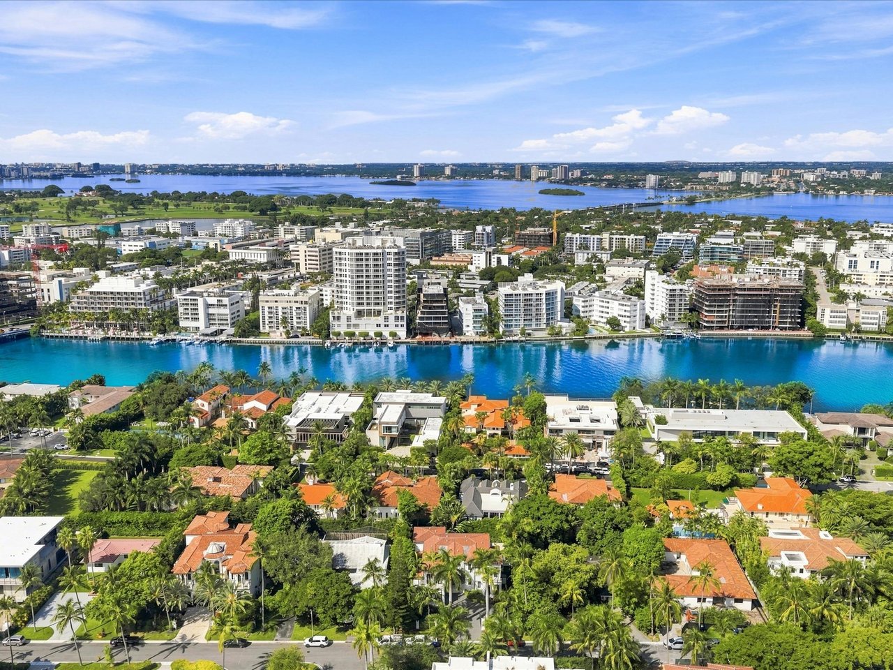 70 Camden Dr, Bal Harbour