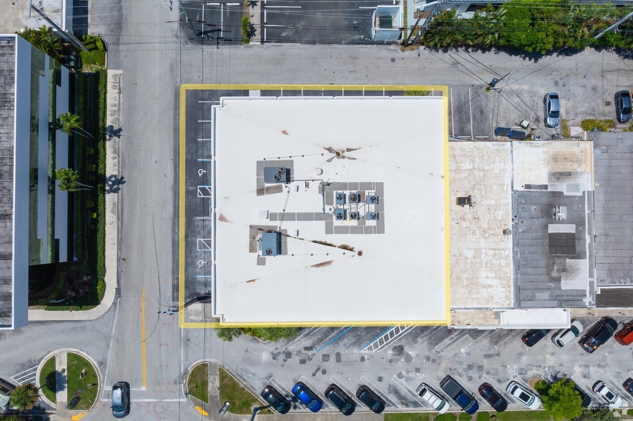 2425 Office Plaza