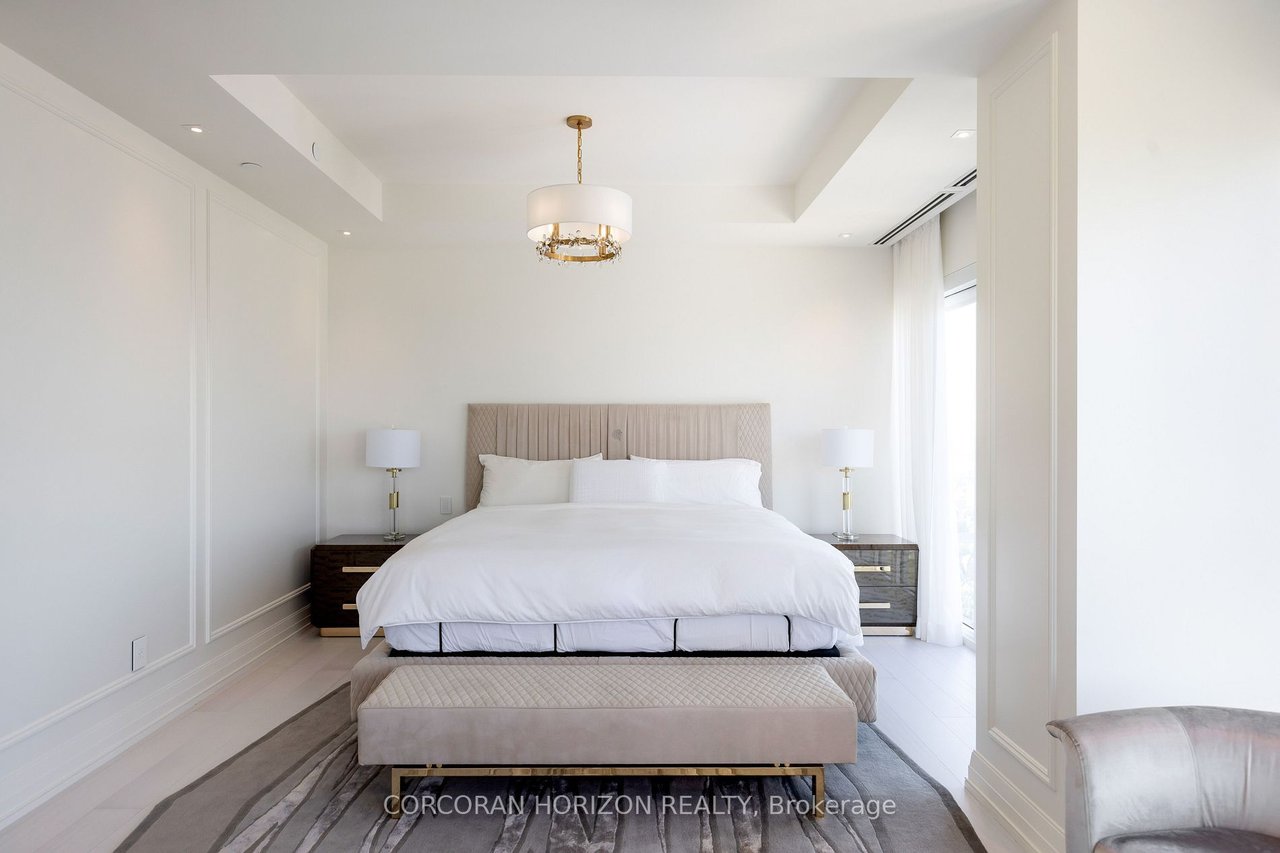 CROWN JEWEL OF YORKVILLE