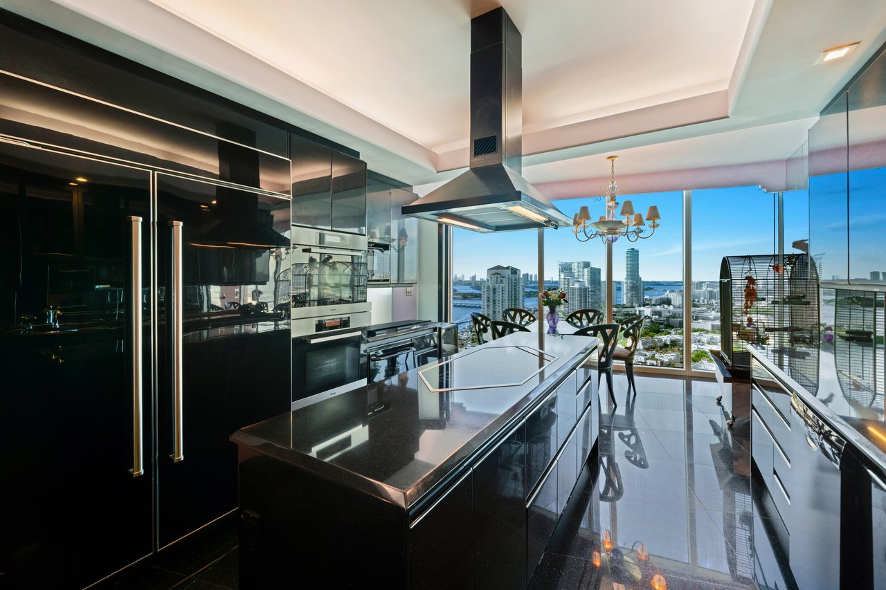 Portofino Tower Townhouse 3103