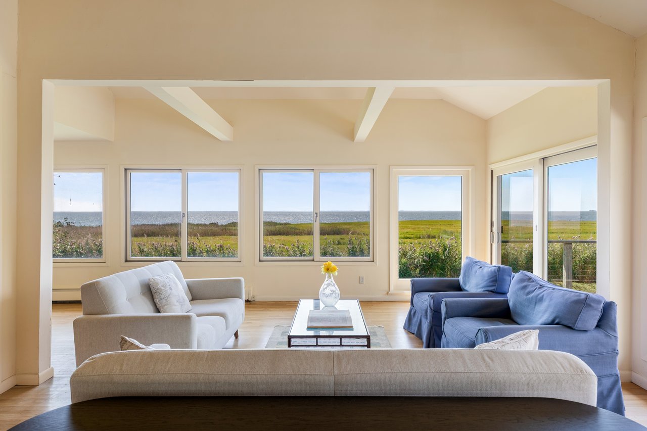 Bayward: The Hamlet’s Most Remarkable Water Views