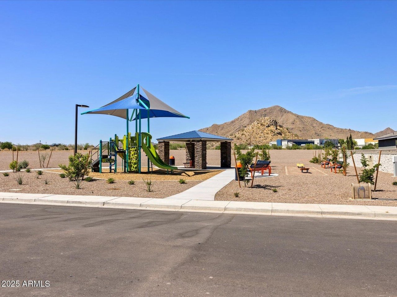 4811 W HUNTER Trail