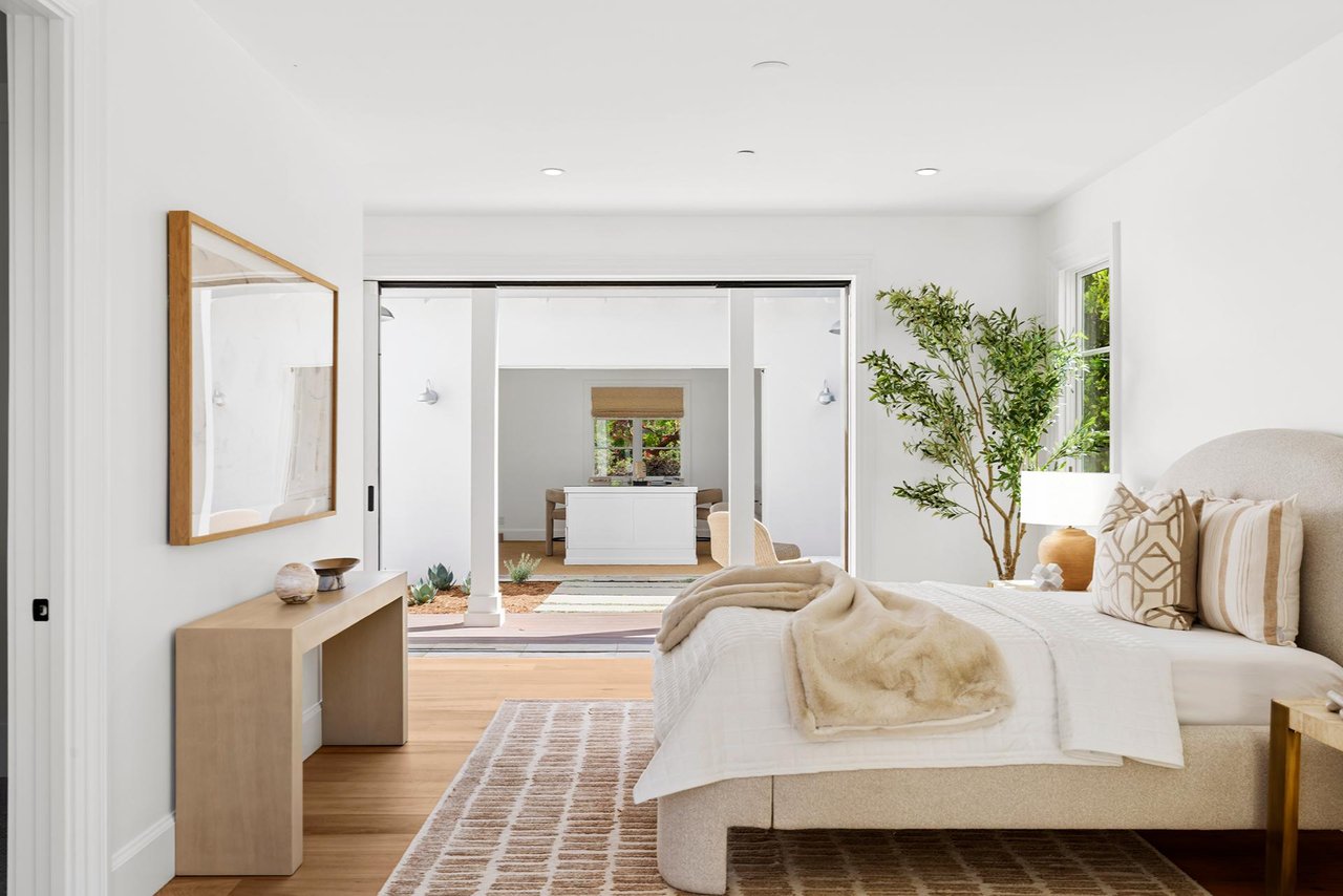 231 Tustin