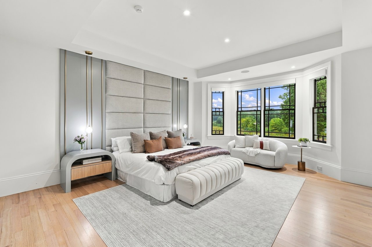 An Exceptional Southborough Estate