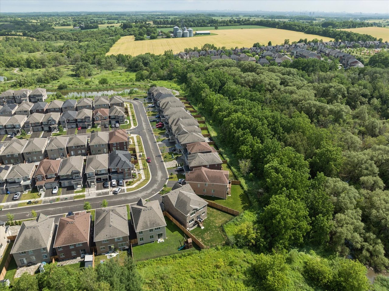 211 Busato Drive, Stouffville