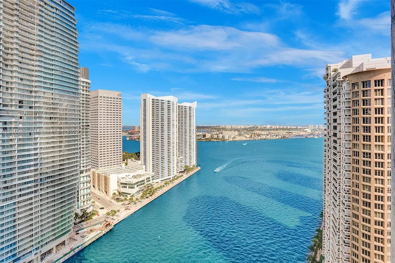 465 Brickell Ave APT 2901