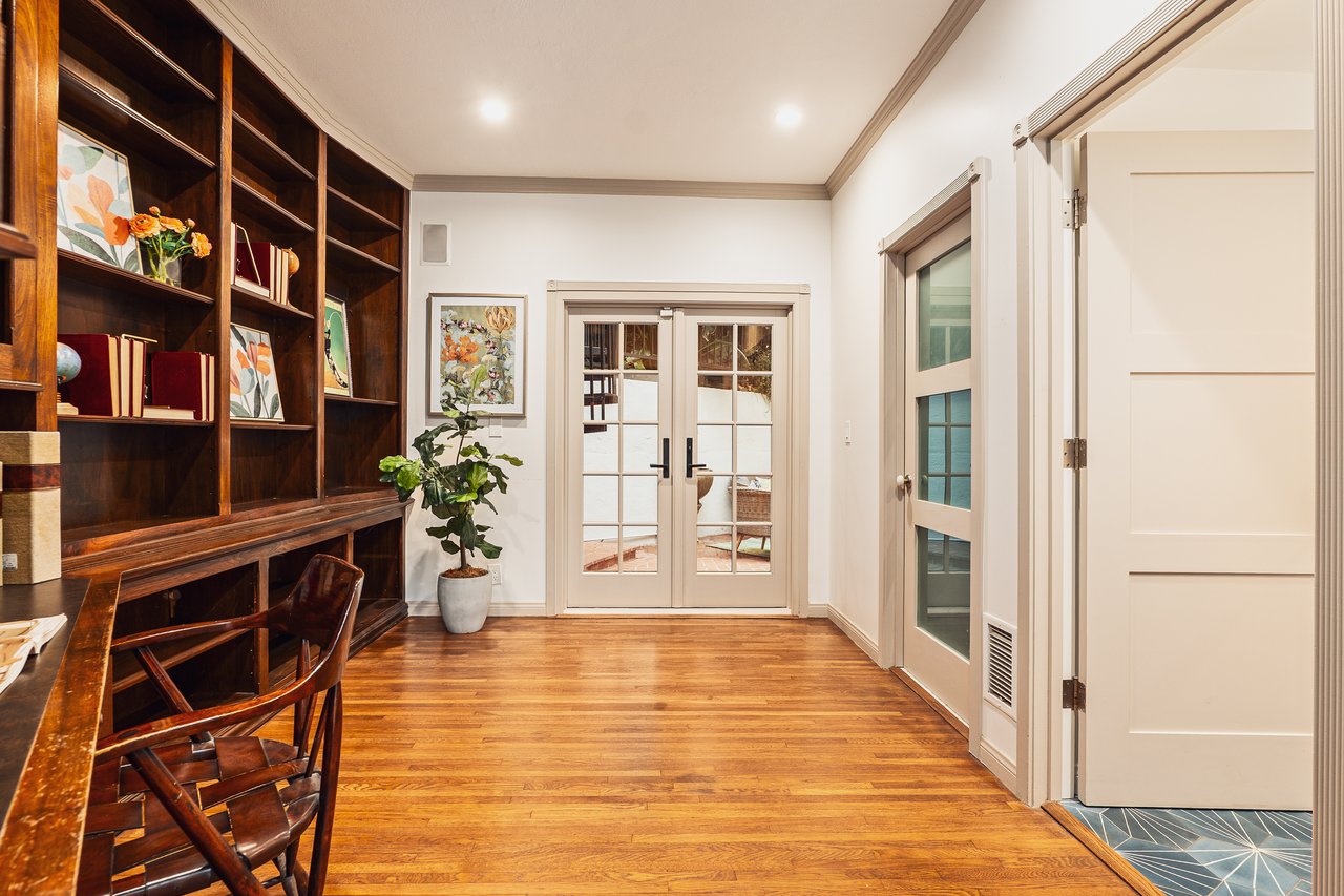 2055 Outpost Dr, hollywood hills