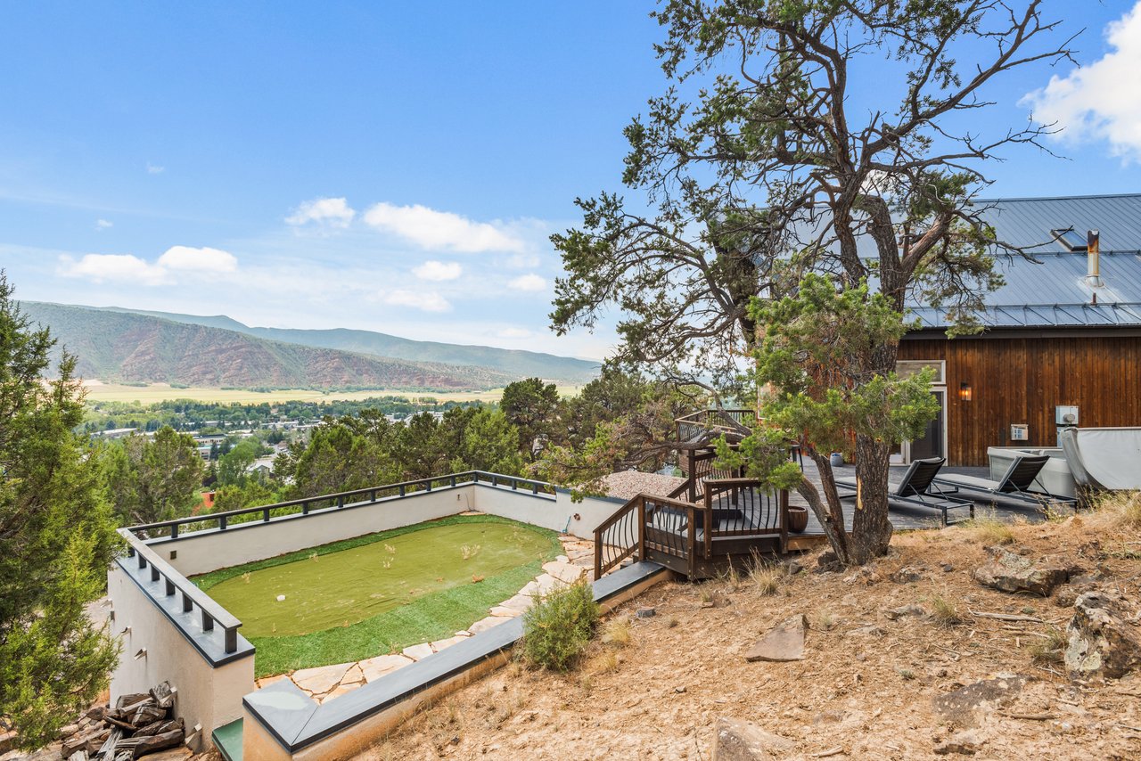 Centrally Located Mountain Chalet in Basalt 