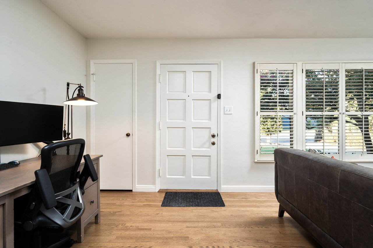 226 E Villanova