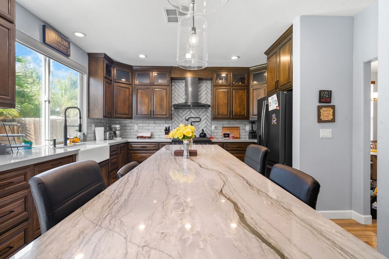 4637 Glenbrook Drive