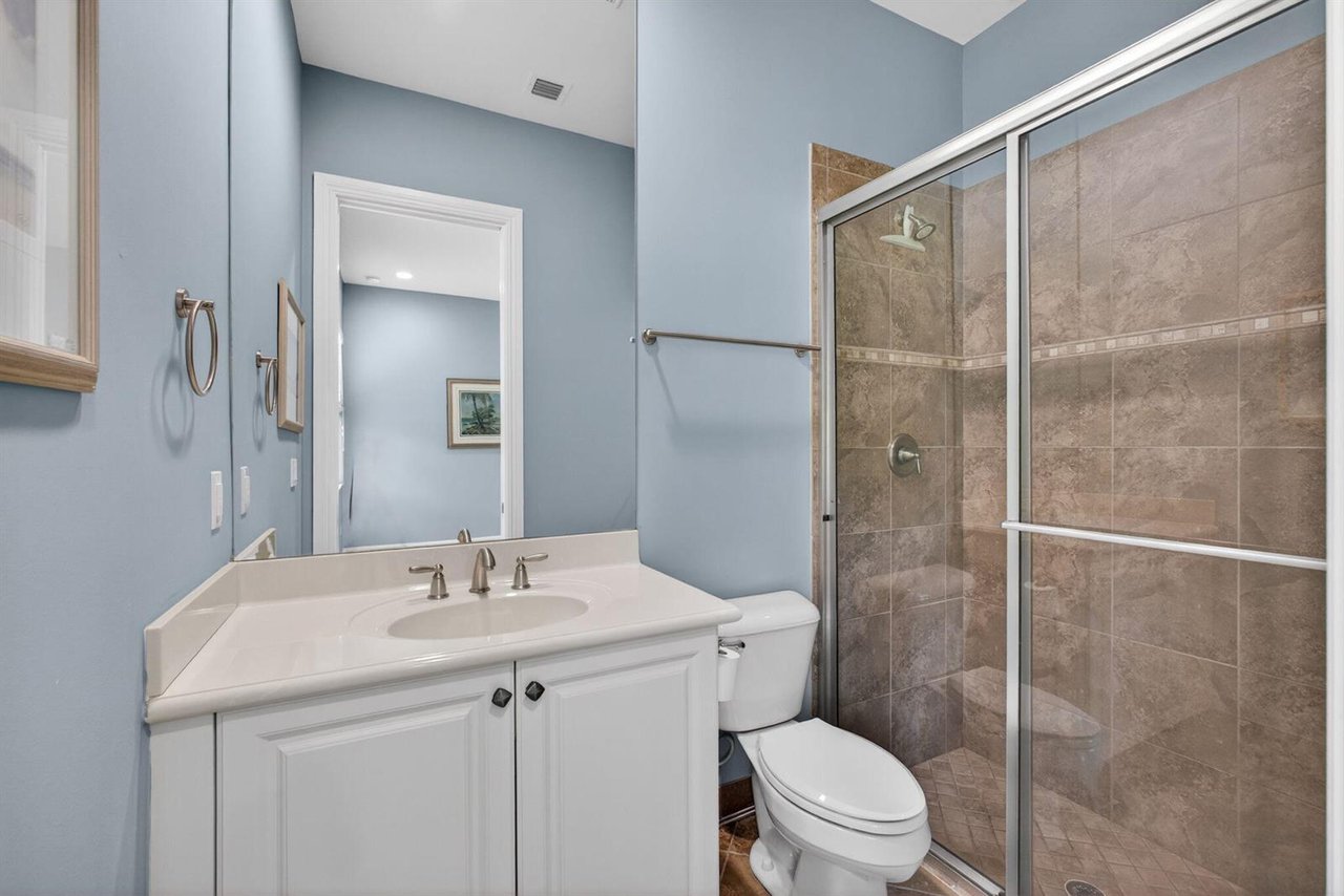 11135 Lynwood Palm Way