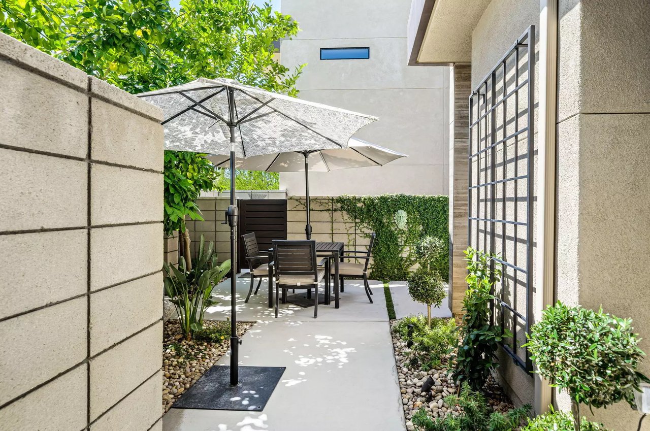 281 S Hermosa Drive 