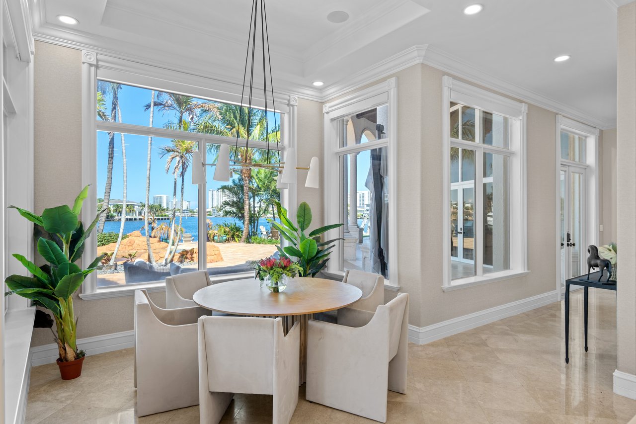 2593 SE 8th St, Pompano Beach, FL 33062