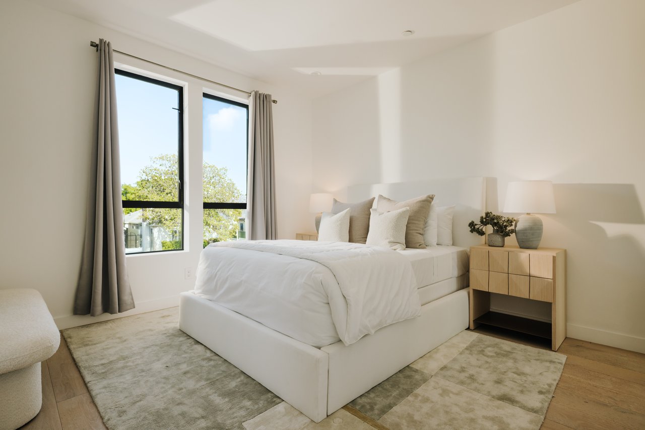 345 N Vista St, Beverly Grove