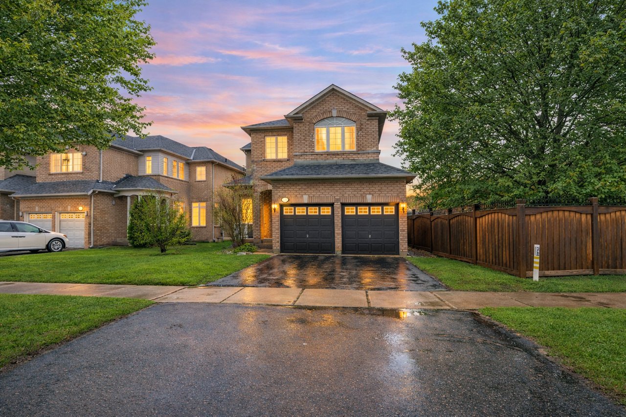 148 Devonsleigh Boulevard