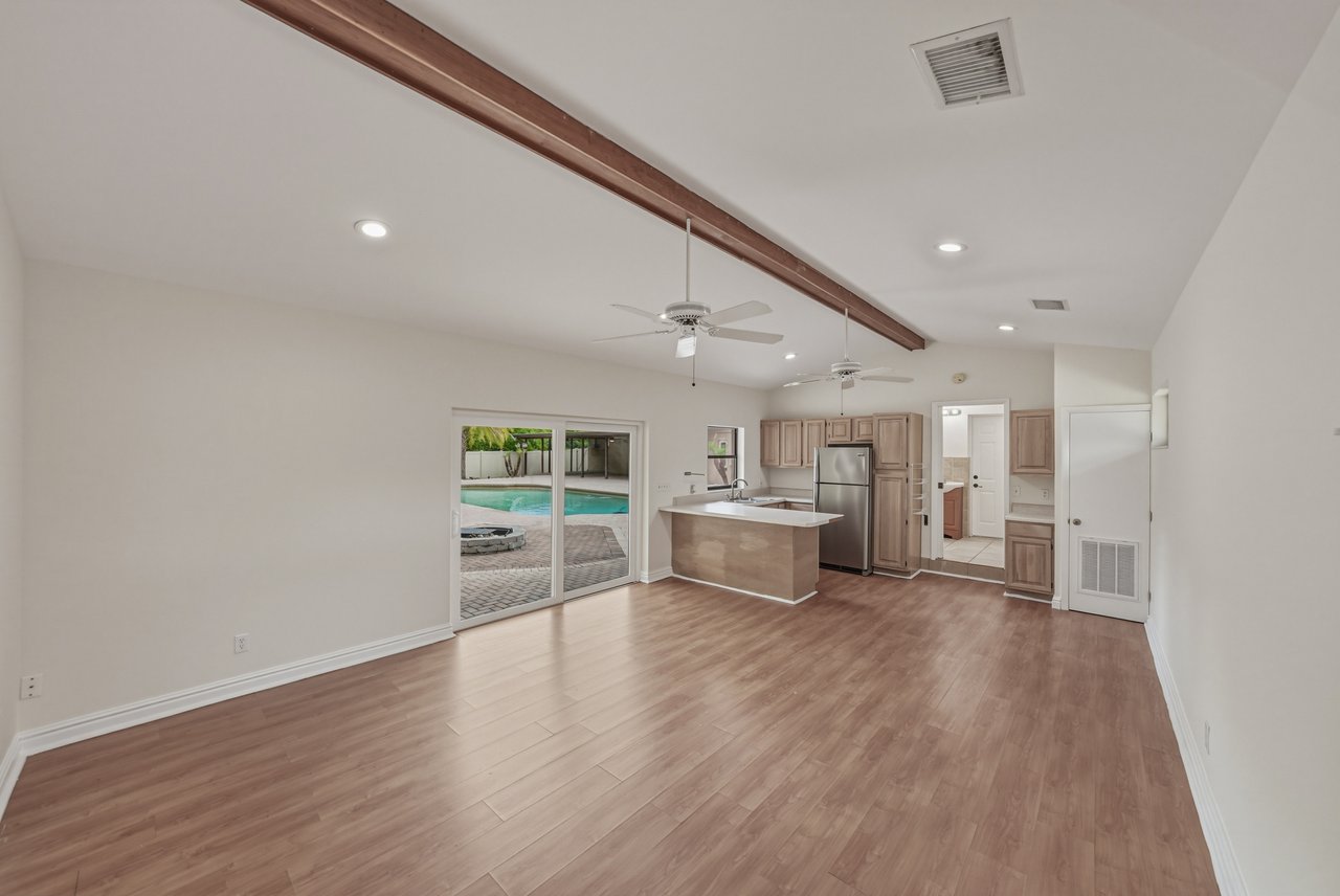 7601 Thunderhead Street