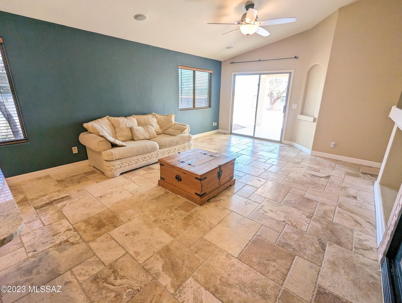 757 E Blue Rock Way