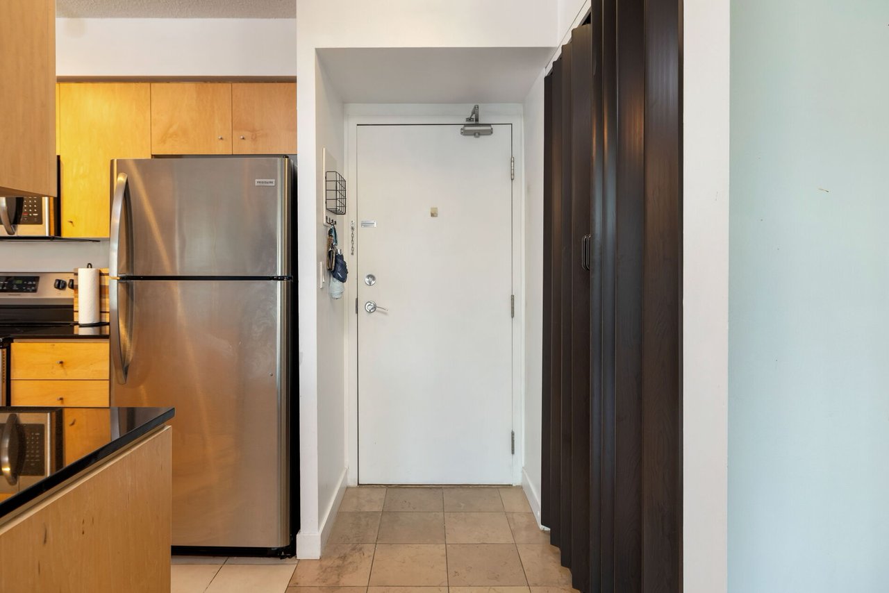 397 Front Street #605