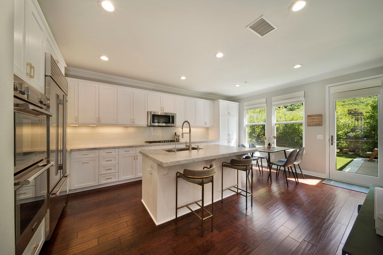 27592 Country Lane Road