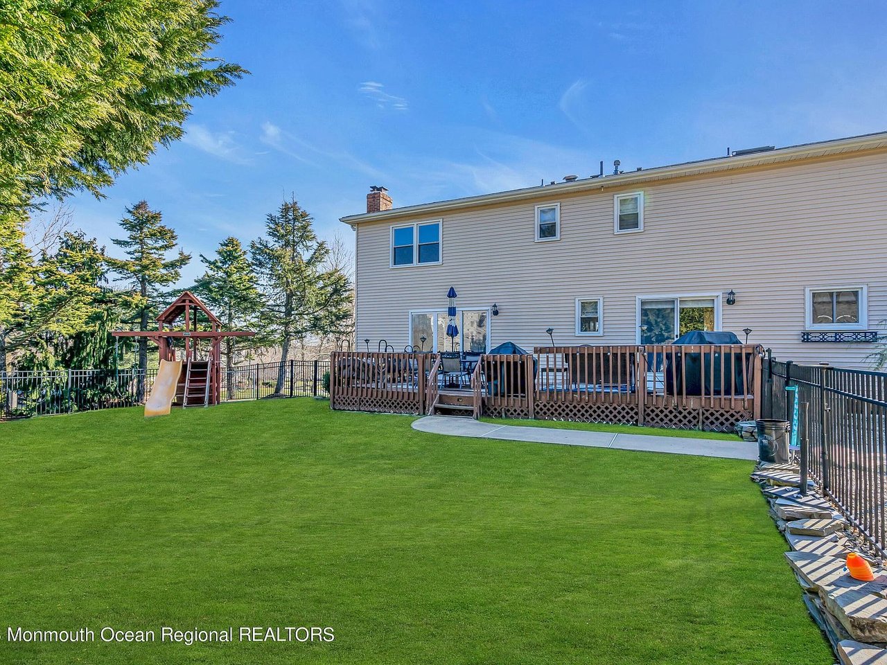 1 Cedar Court