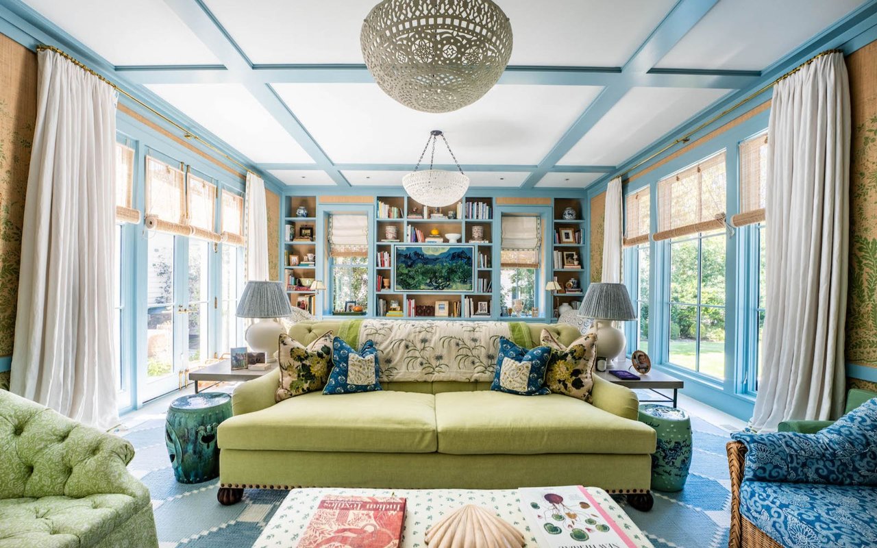 For Sale – Homes with Stunning Living Rooms