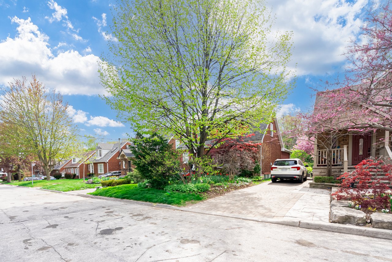 22 Worthington Cres - a Gem in Bloor West Village