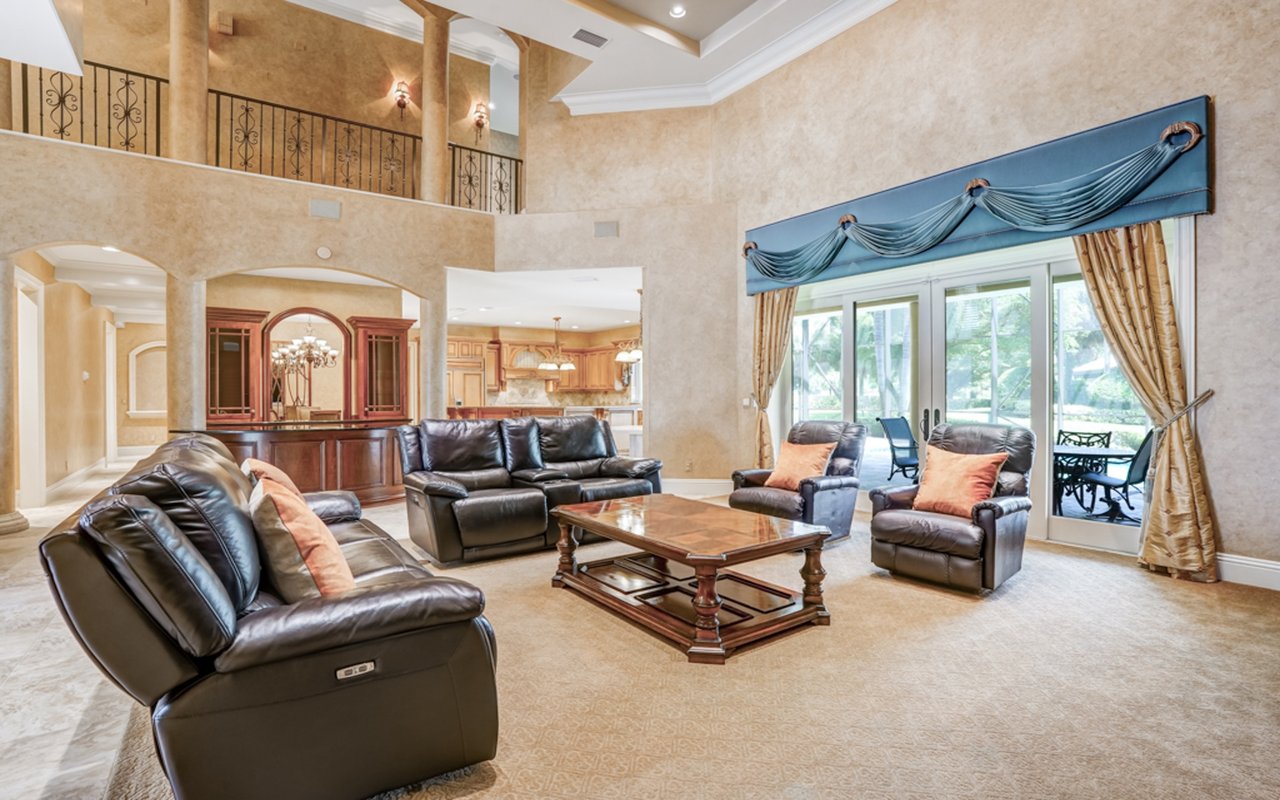 9611 Monteverdi Way