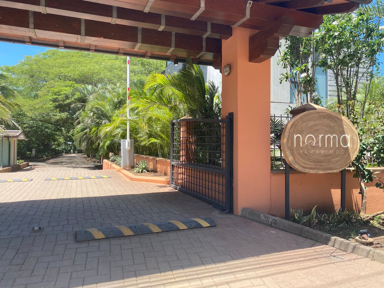 La Norma Lot 18 - Tamarindo