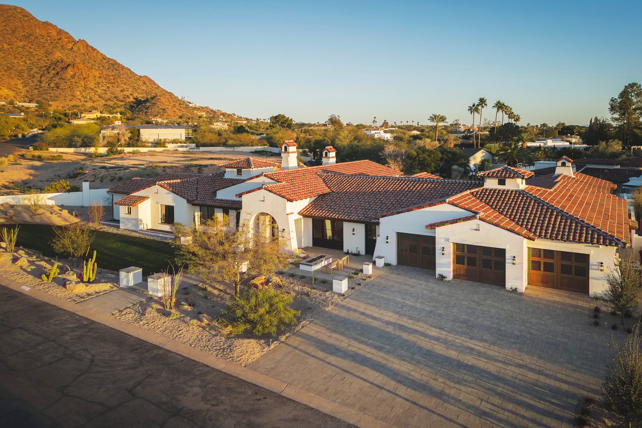 4605 E ROCKRIDGE Road