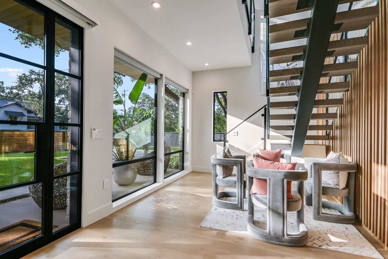 Modern on Ridgewood