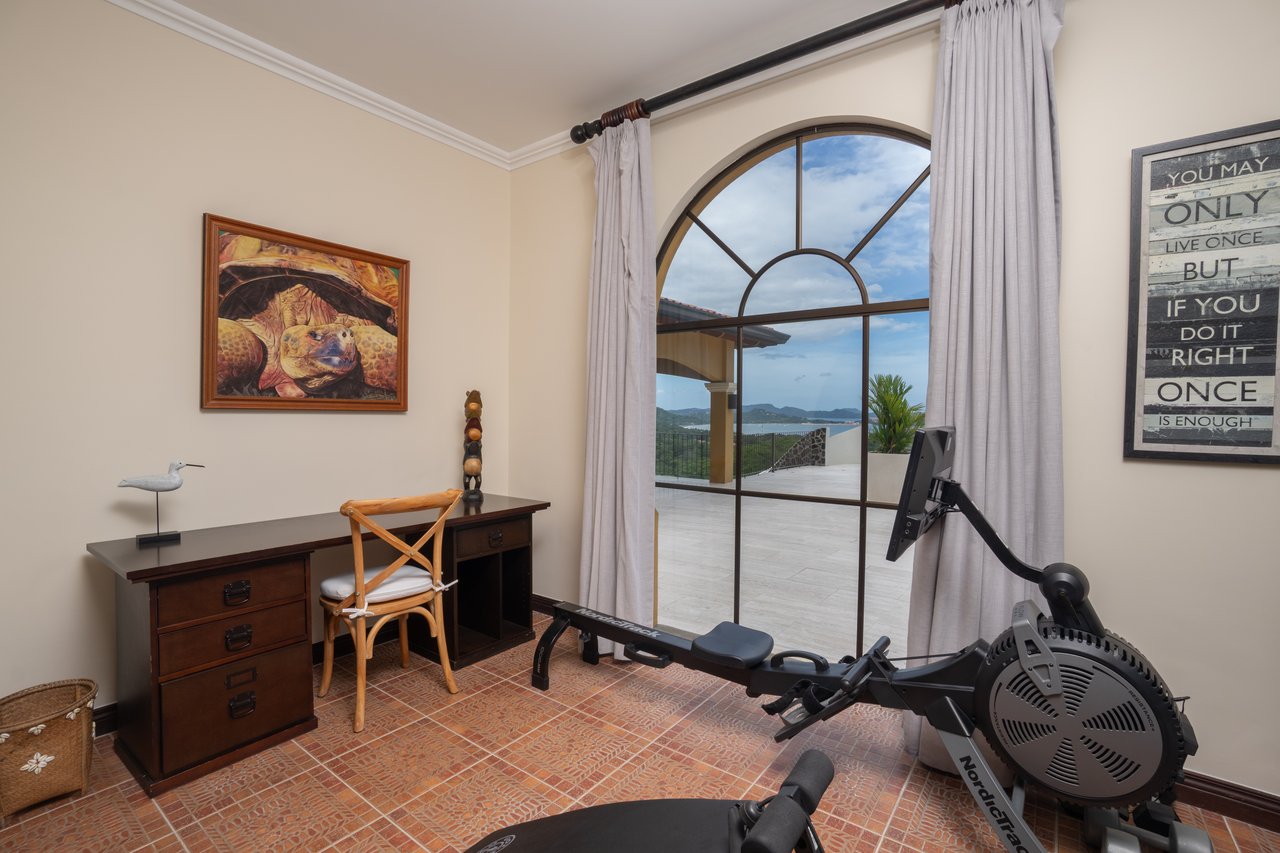 Casa Loro - Luxury Estate