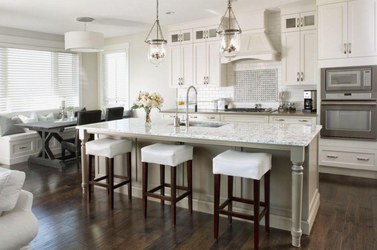 The Top Features That Help Homes Sell Above Asking Price