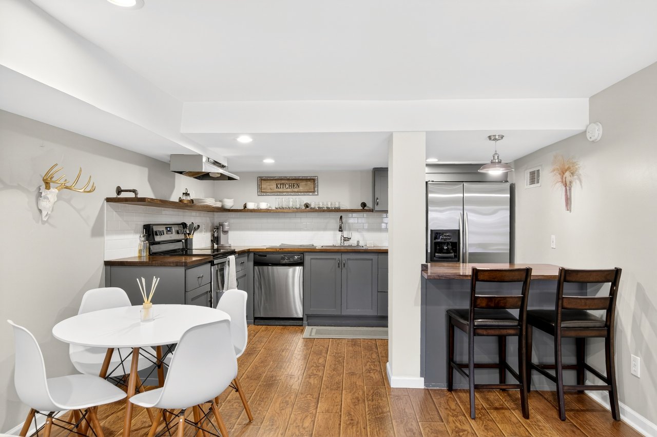 1840 Timothy Drive NE