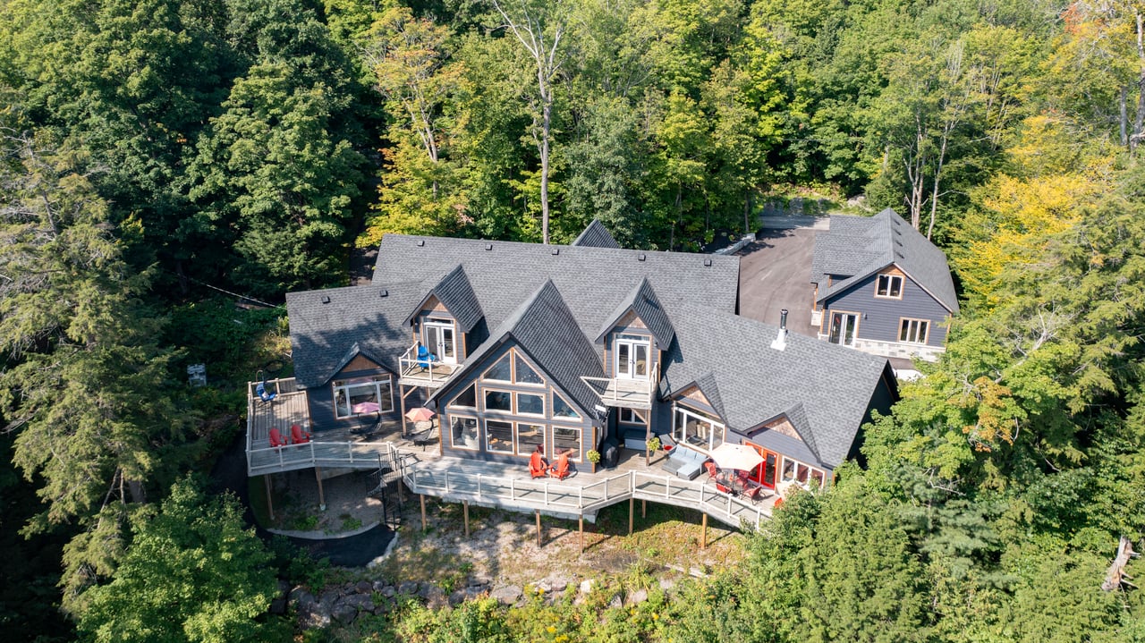 15 GORDON POINT LANE