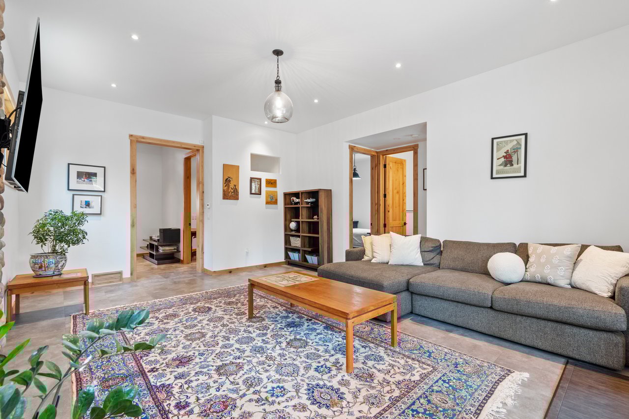 232 Stewart Creek Rise