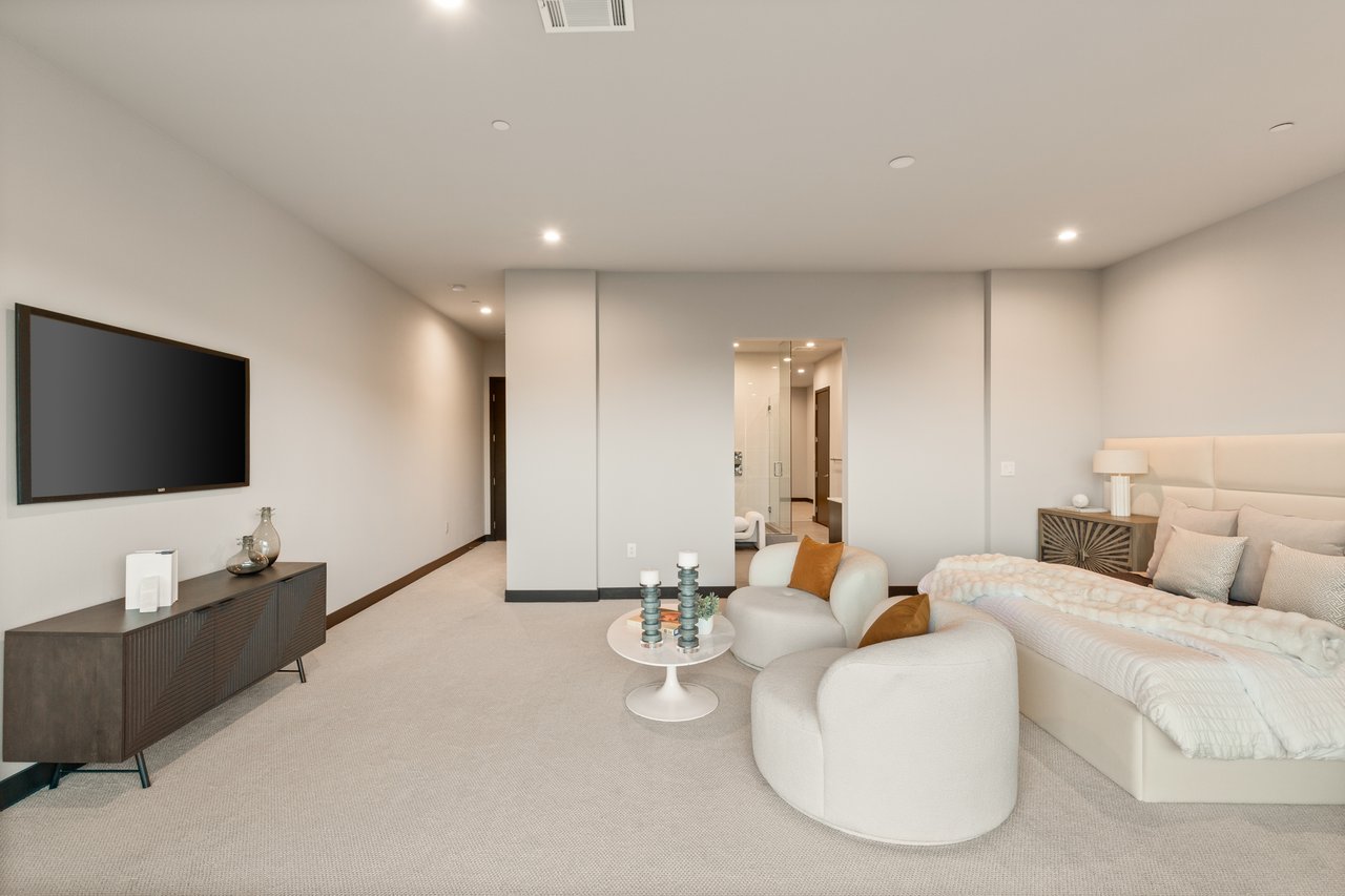 36 Rainbow Point Place