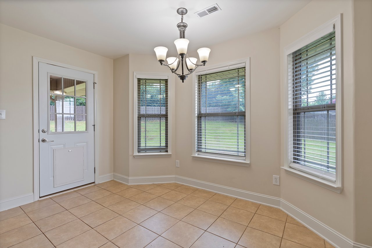 Quiet Cul-de-Sac – Minutes from Clift Farms!