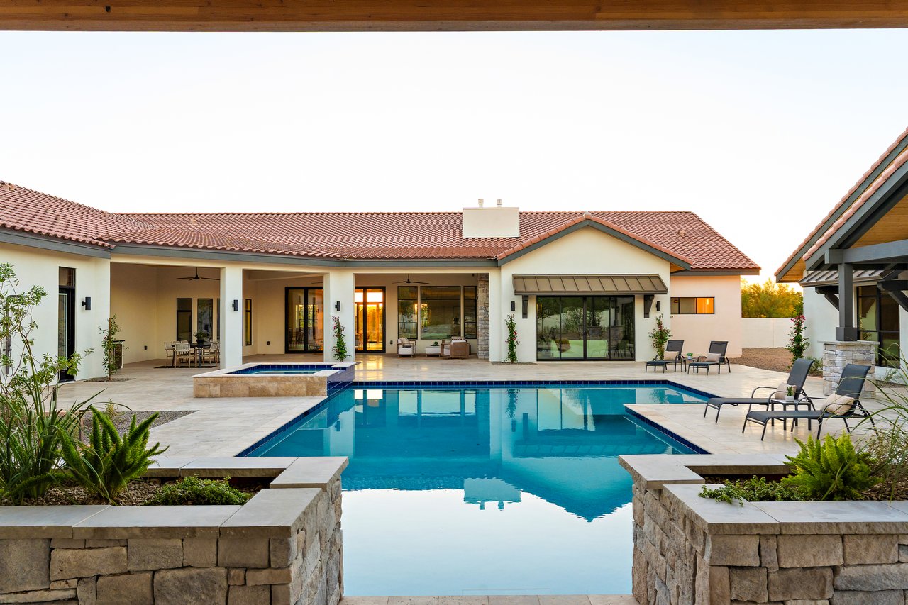 12612 E Mountain View Road